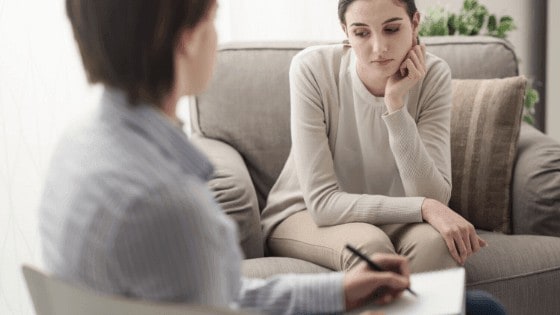 Hulp na een traumatische bevalling: brood koop je toch ook niet bij de groenteboer?