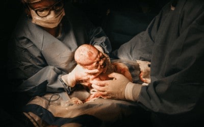 Twee keer bevallen en twee keer een heftige bevalling – het verhaal van Jessica